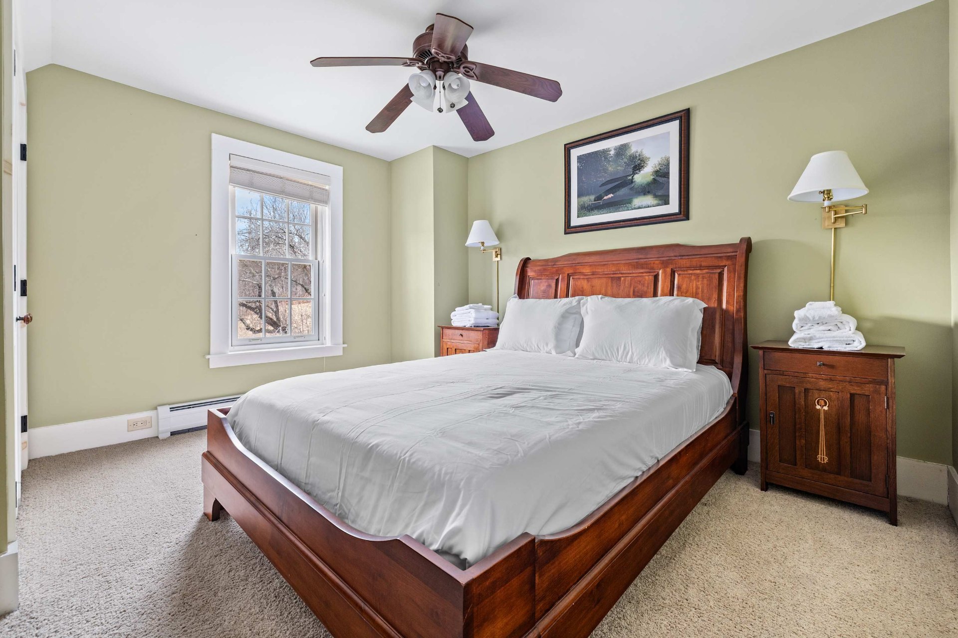 Second floor king bedroom